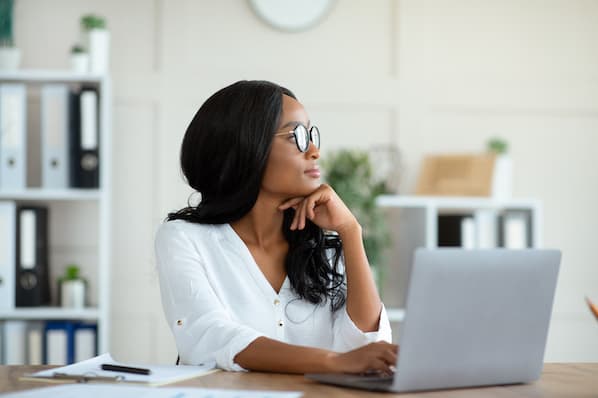 Instagram Reels vs. TikTok vs. Snapchat: Which Should Businesses Use? [Marketing Professional Data]